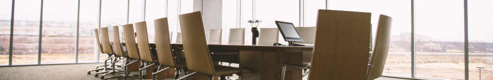 Learning to Negotiate on an Executive Course