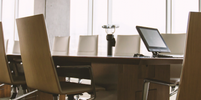 Learning to Negotiate on an Executive Course